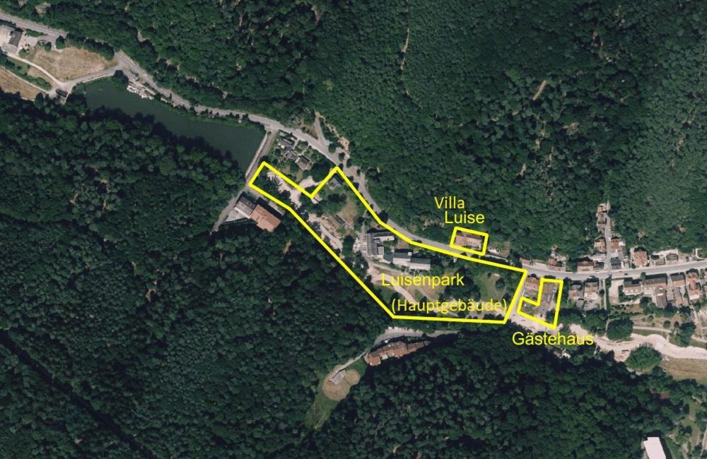 Hotel Luisenpark Bad Bergzabern Bagian luar foto