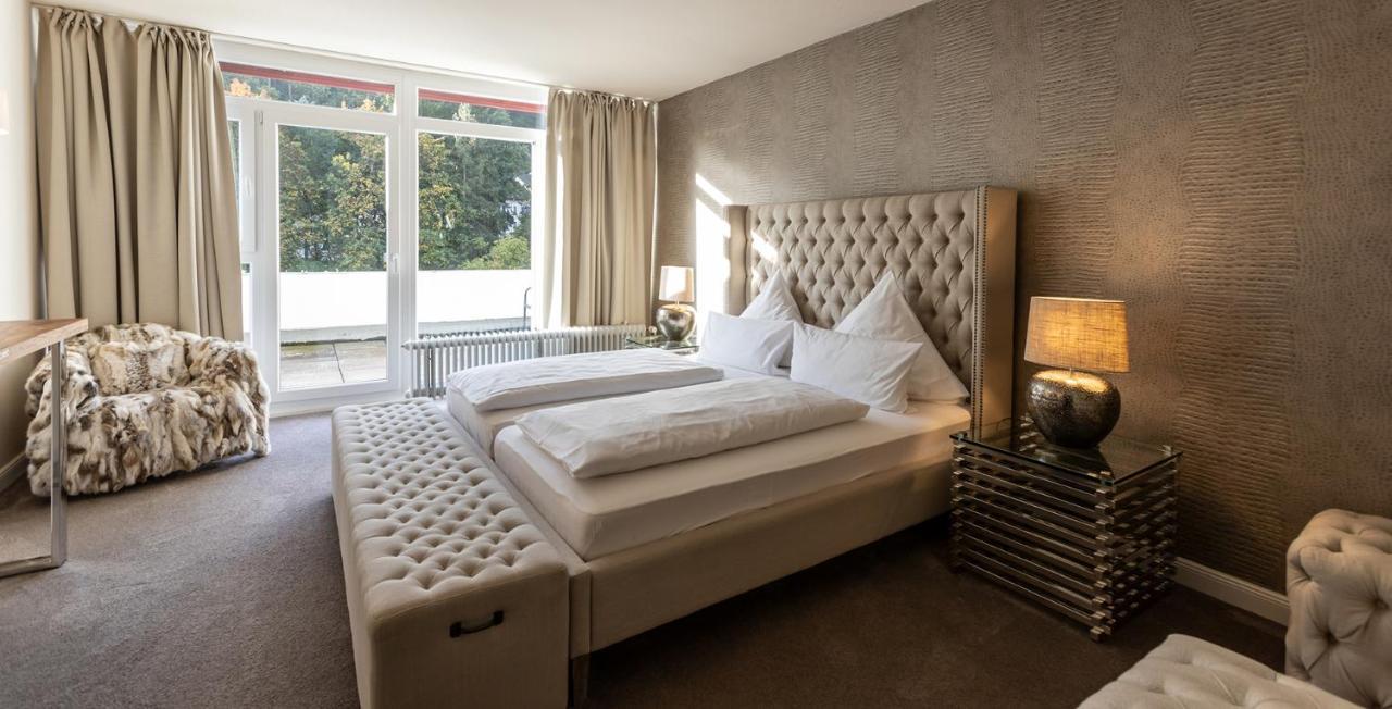Hotel Luisenpark Bad Bergzabern Bagian luar foto