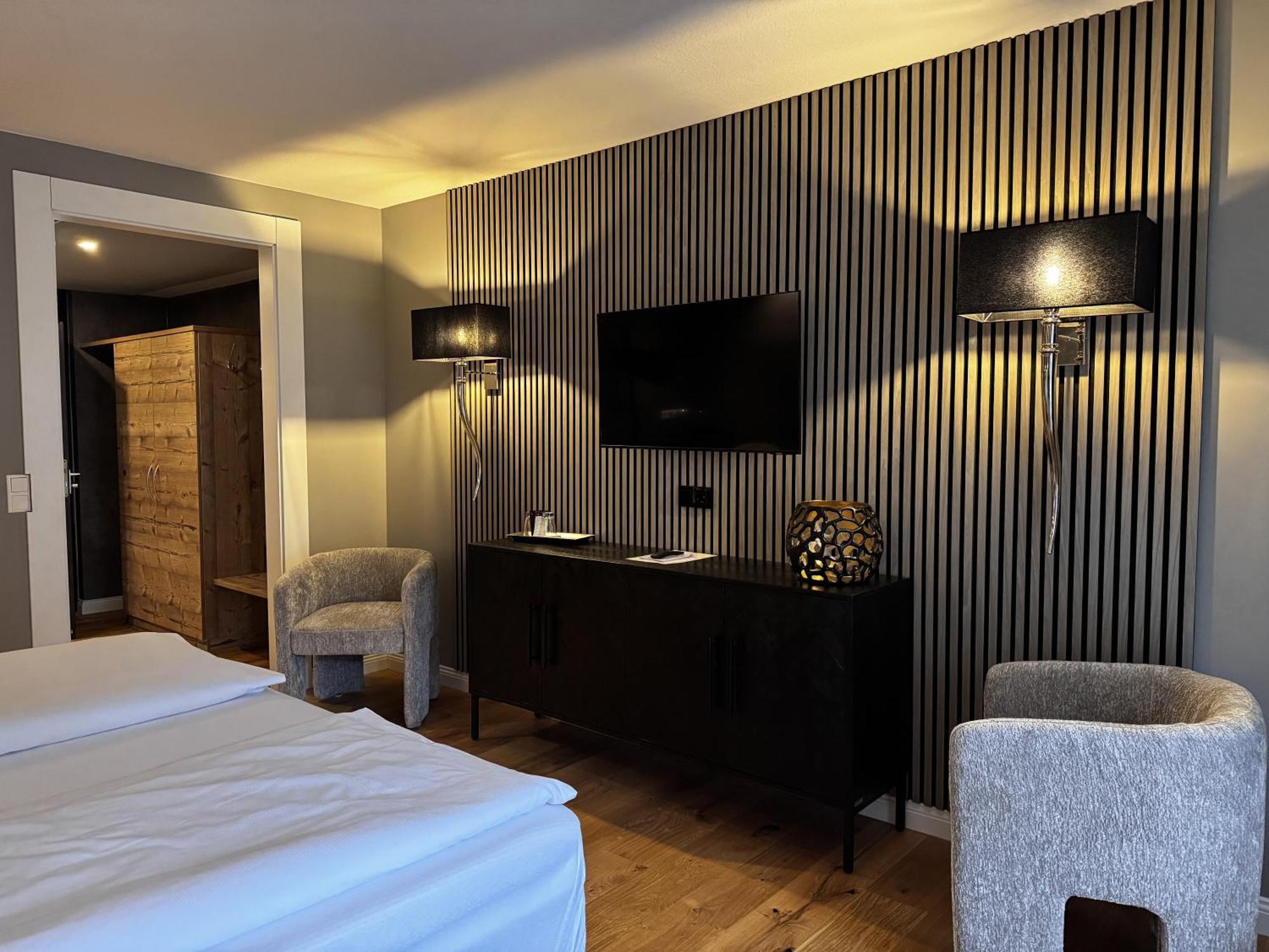 Hotel Luisenpark Bad Bergzabern Bagian luar foto