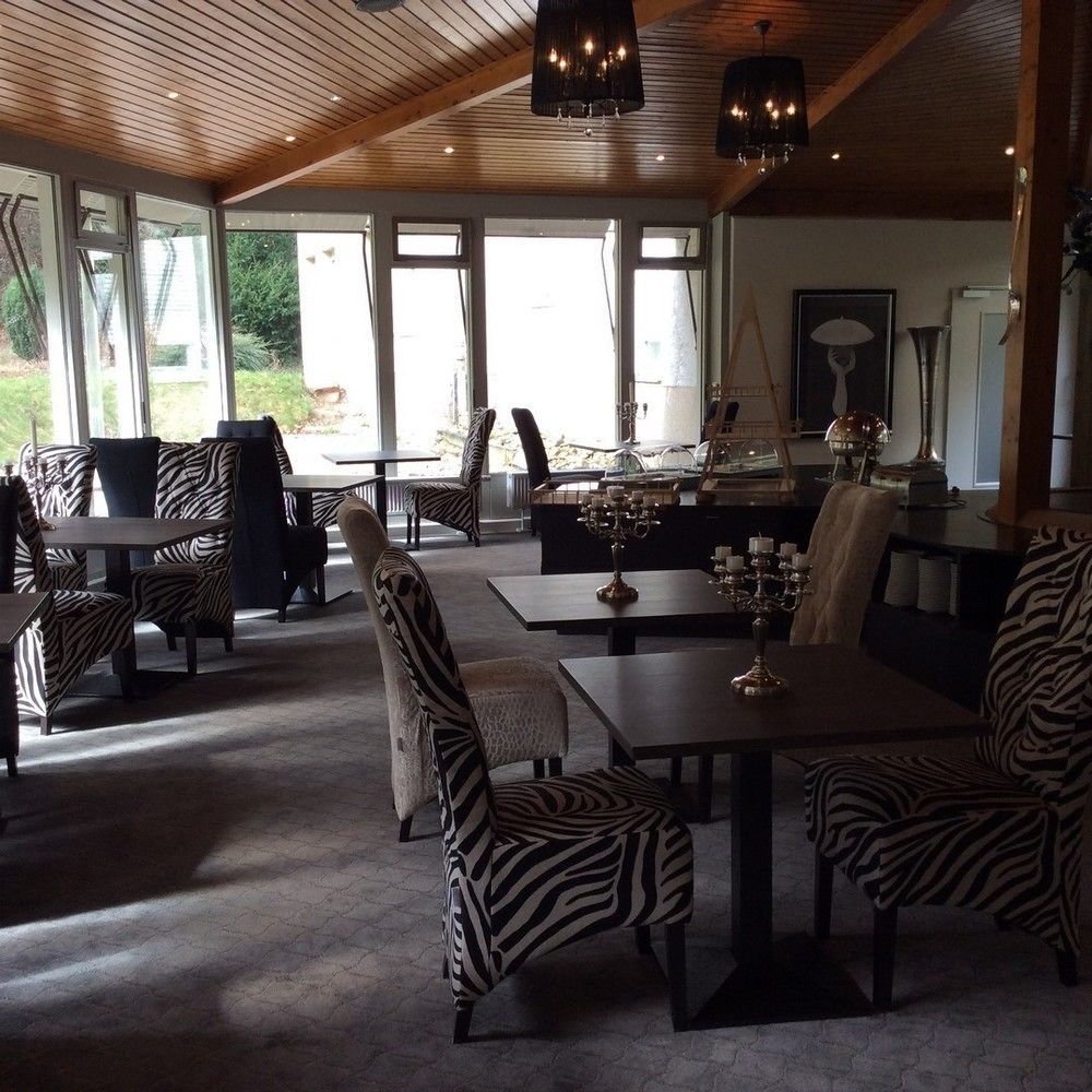 Hotel Luisenpark Bad Bergzabern Bagian luar foto